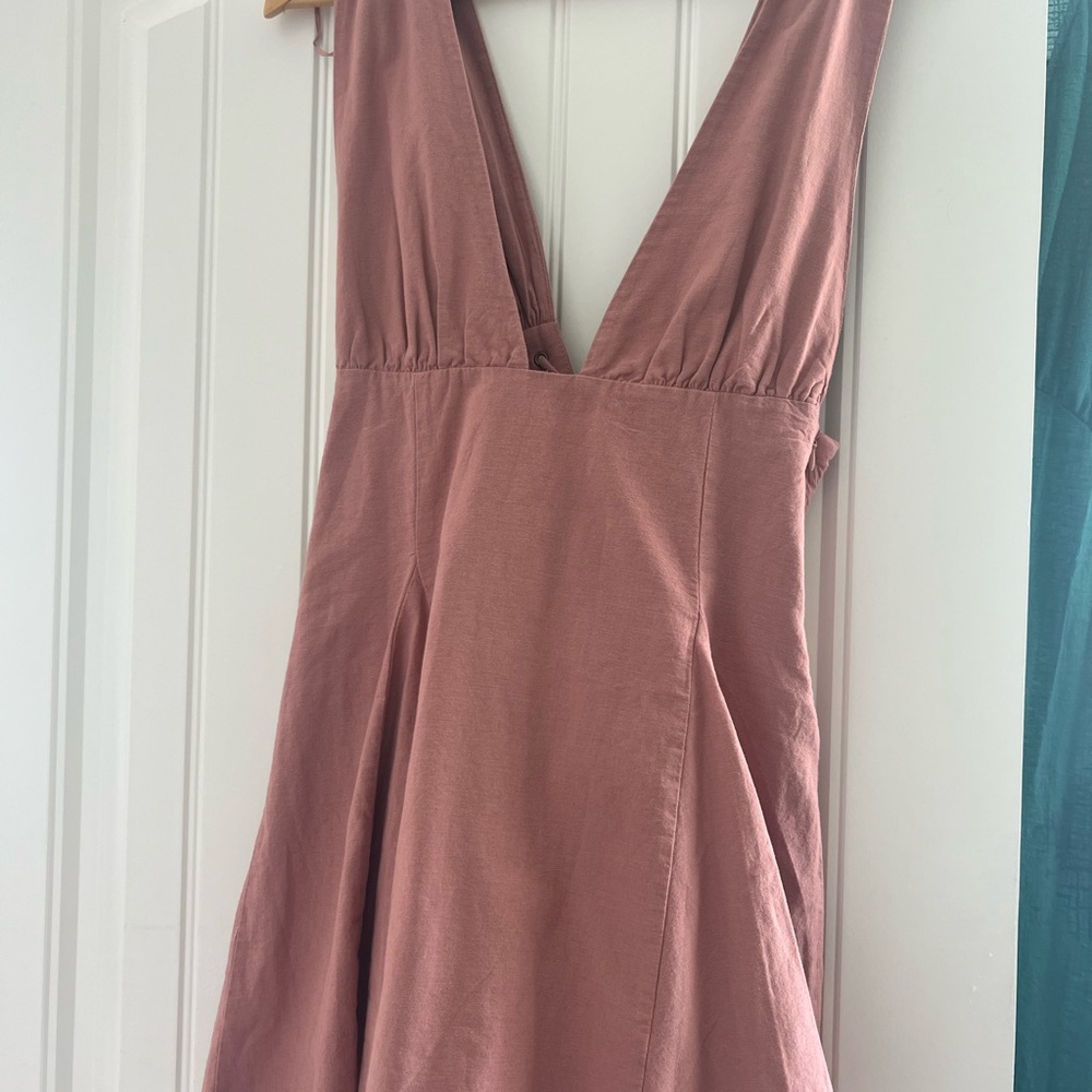 Elegant Mauve Sleeveless Dress